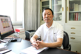谷岩:党委委员、院长助理