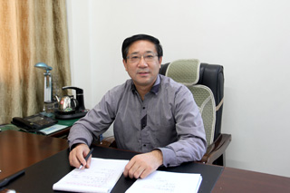 赵贵生:党委委员、后勤保障处处长