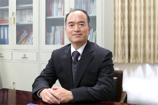 王在尚:党委委员、组织部部长